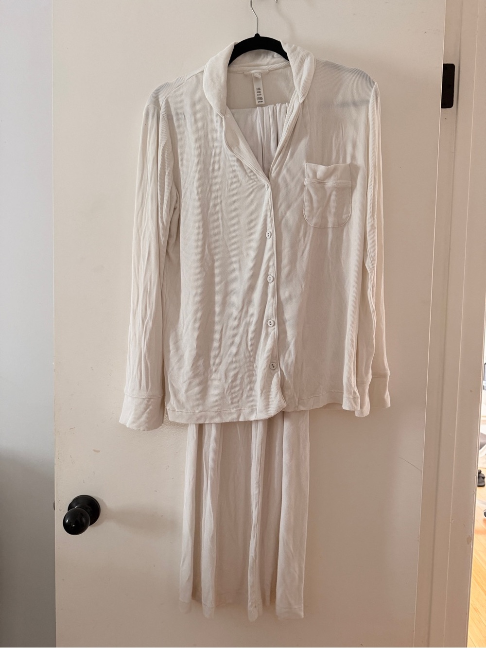 SKIMS White Button-Front Pajama Set